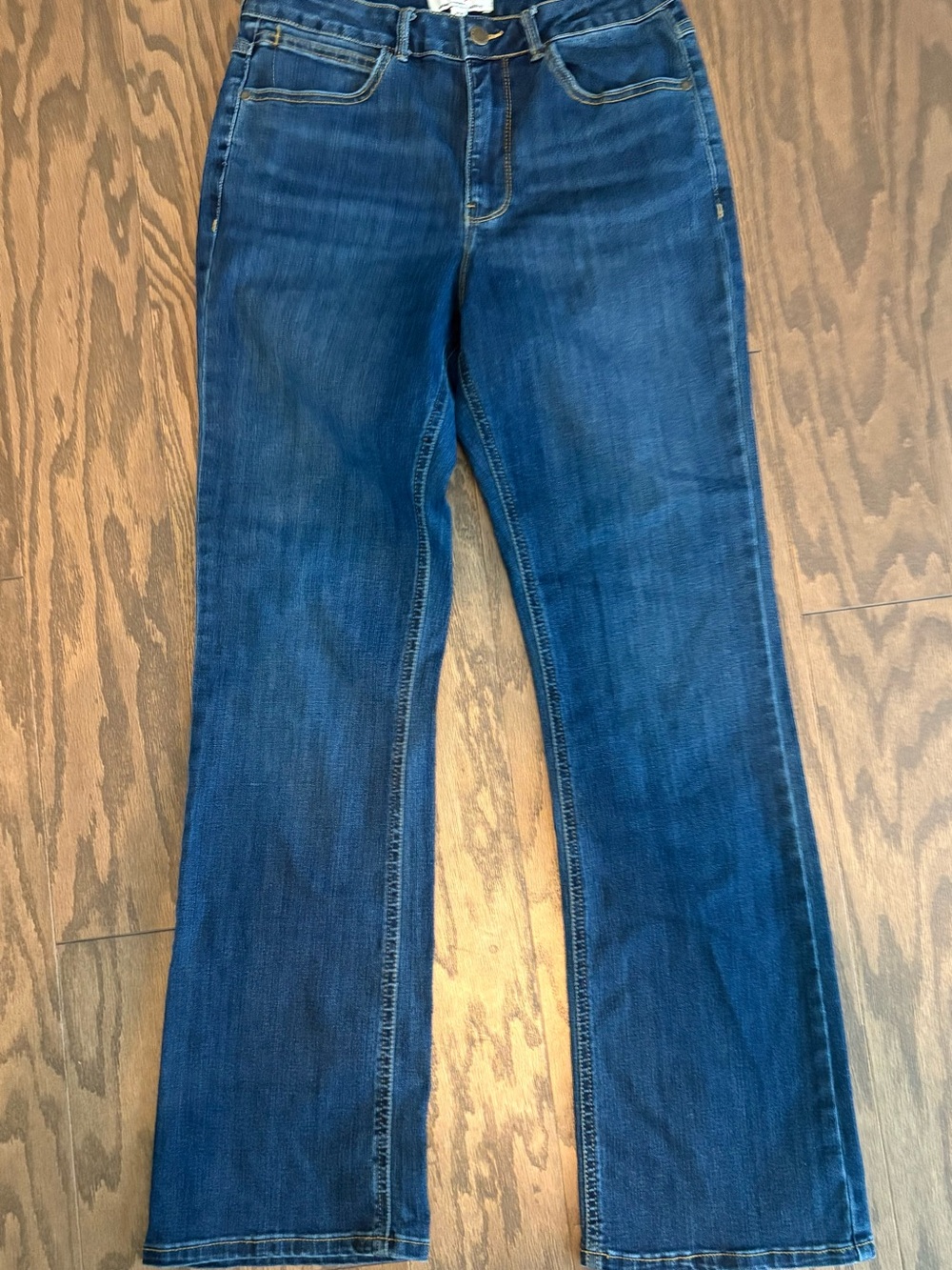 Wrangler Women's Bootcut Jeans in Blue Wash size 8/29